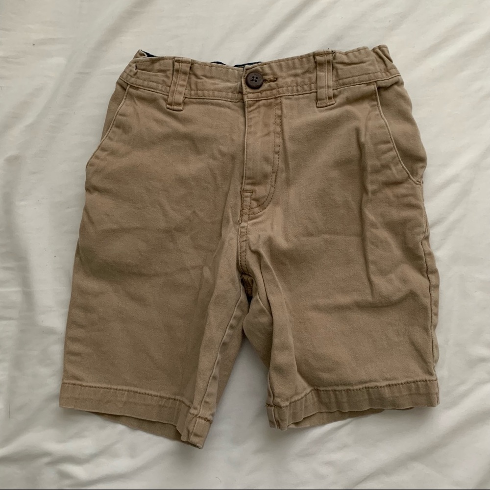 Boys khaki denim beige shorts 🌿